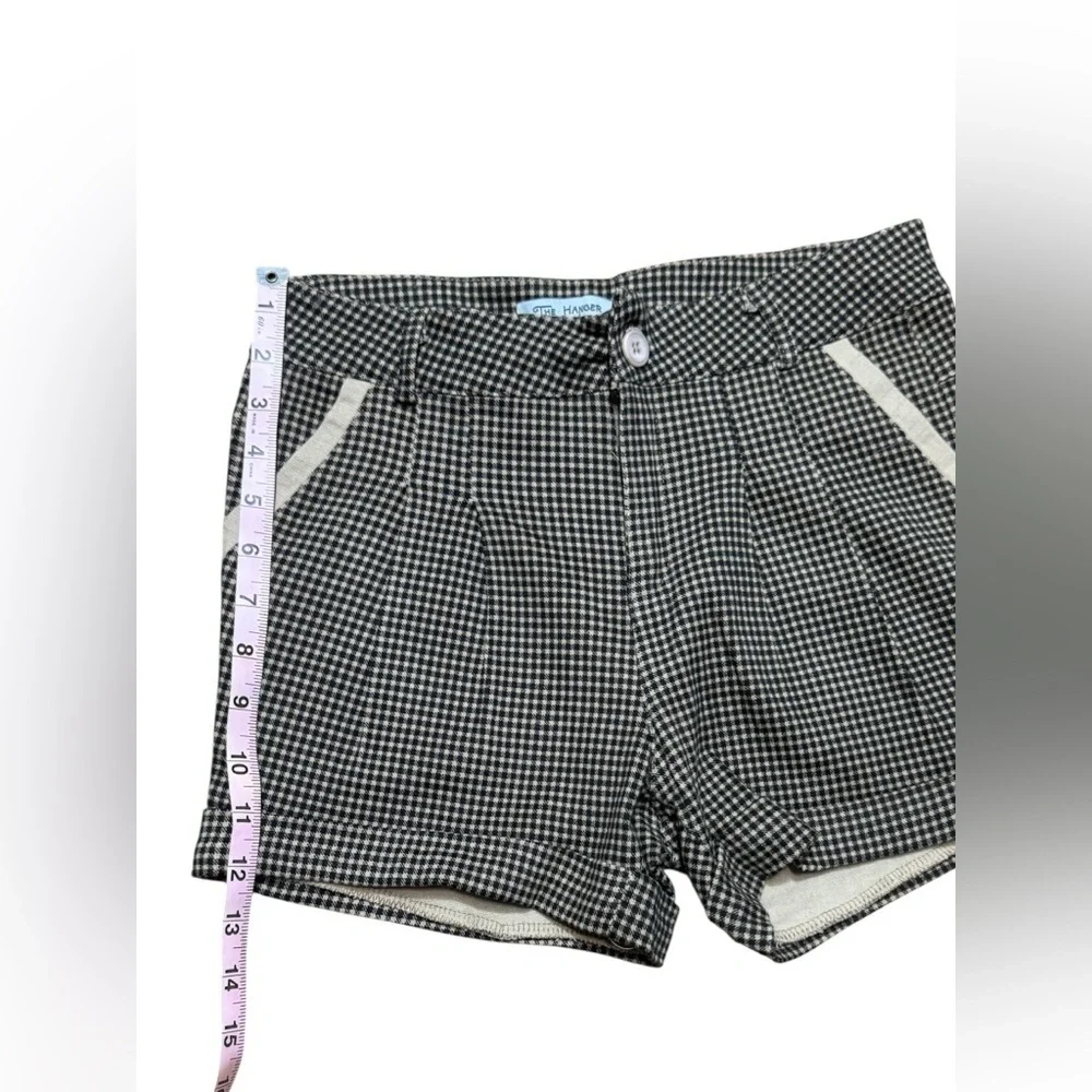 The Hanger Brand Black & Cream Ivory tan Houndstooth Cuff Shorts Medium Pleats